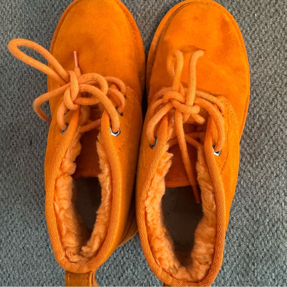 UGG‎ Neumel Boots In Orange Suede - Picture 7 of 9